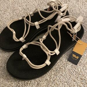 Teva Voya Infinity sandals Sesame/Birch NWOB 8
